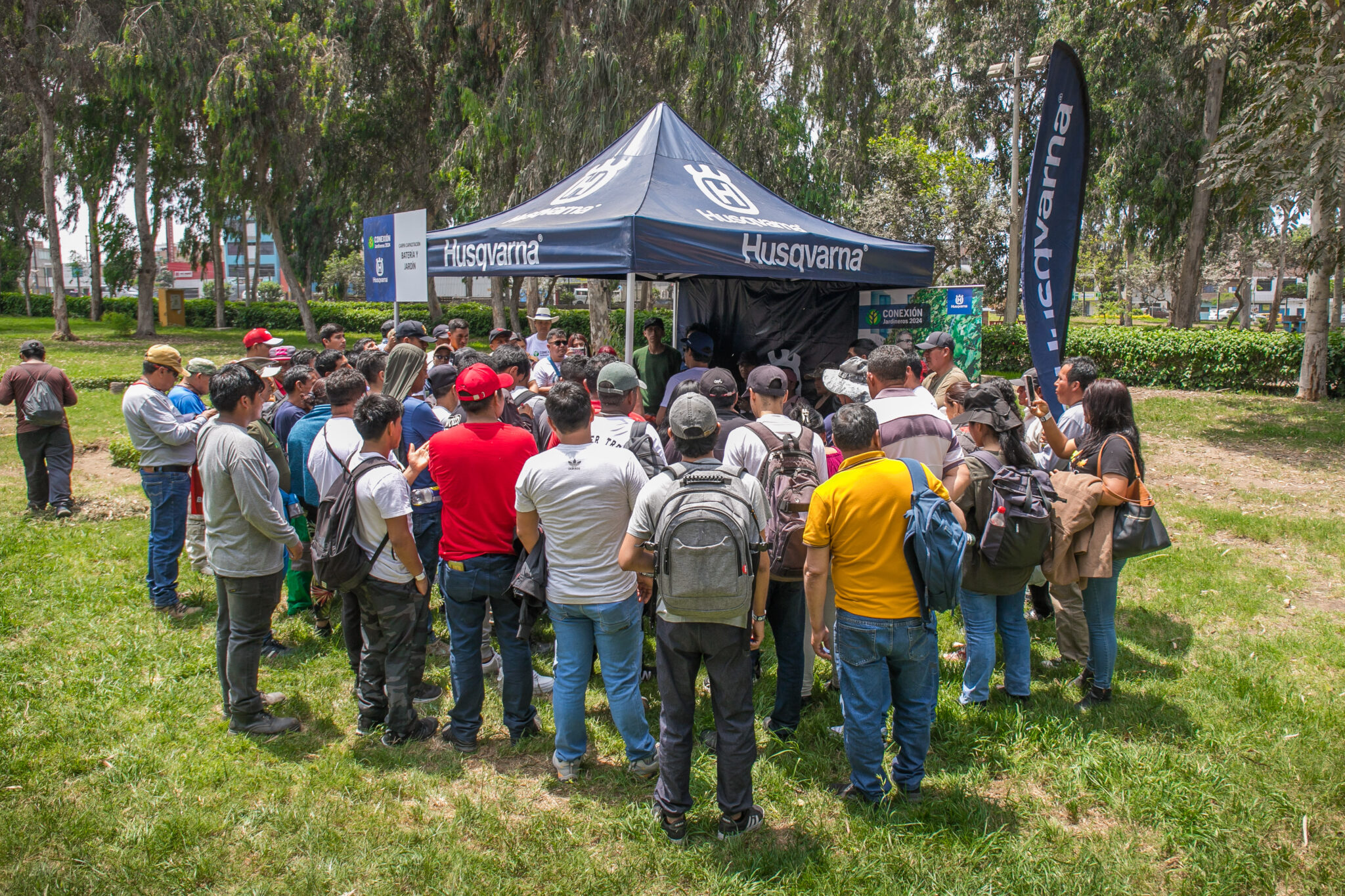 Grupo en evento de jardinería Husqvarna